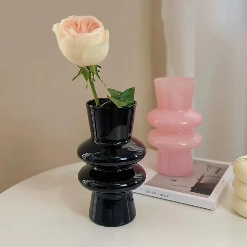 Wellenförmige Glasblumenvase