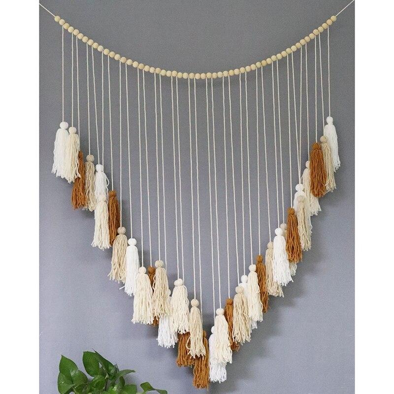 Makramee Wanddeko mit Holzkugeln