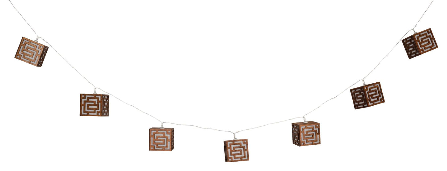 Frendorf | 10 LED Holzhaus Lichterkette - 2,1 m warme und gemütliche dekorative Lichter für Weihnachten, Partys und Wohnkultur - Batteriebetrieben, langlebig und perfekt für eine festliche Atmosphäre drinnen