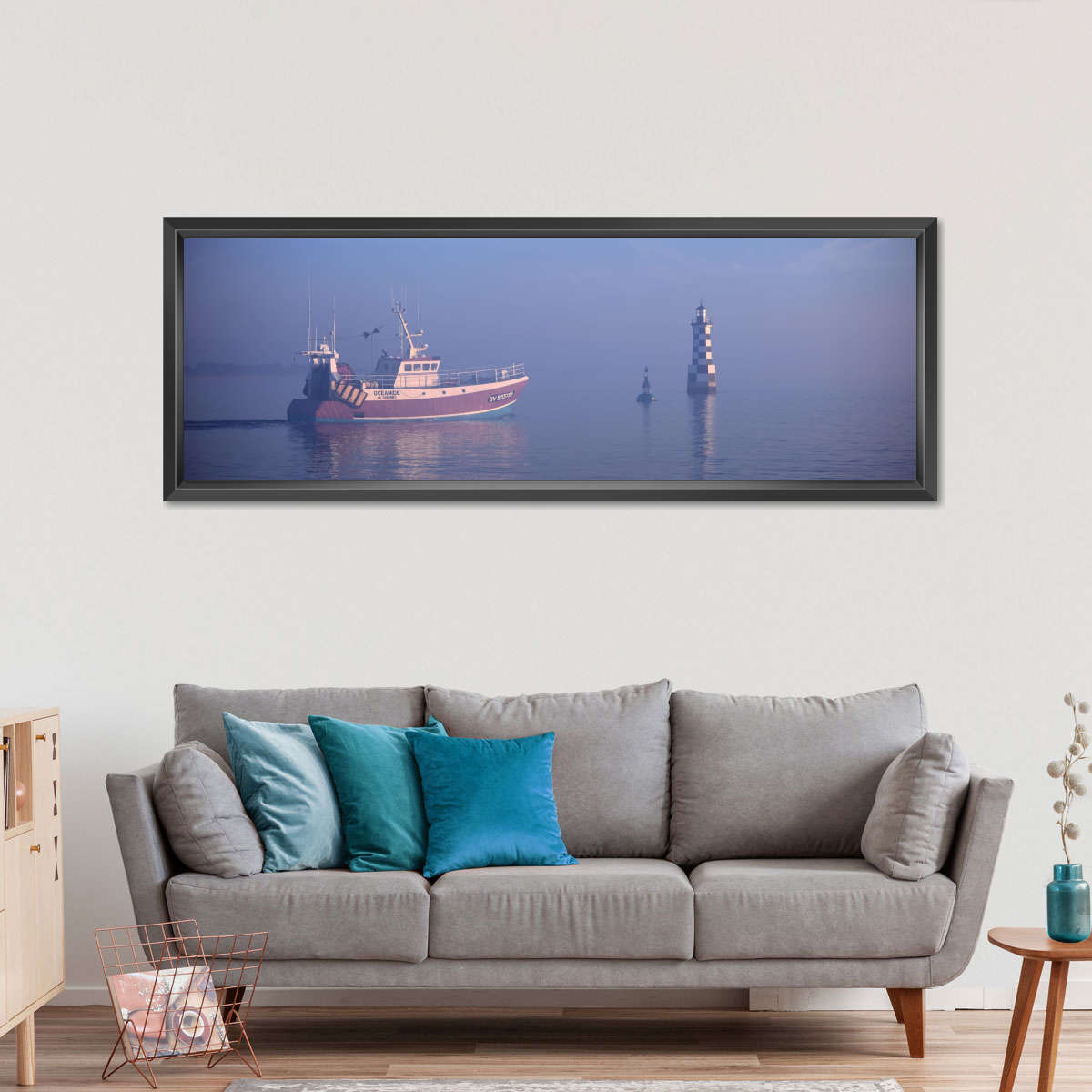Frendorf | Misty Sunrise und Angelboot in Loctudy Wandkunst