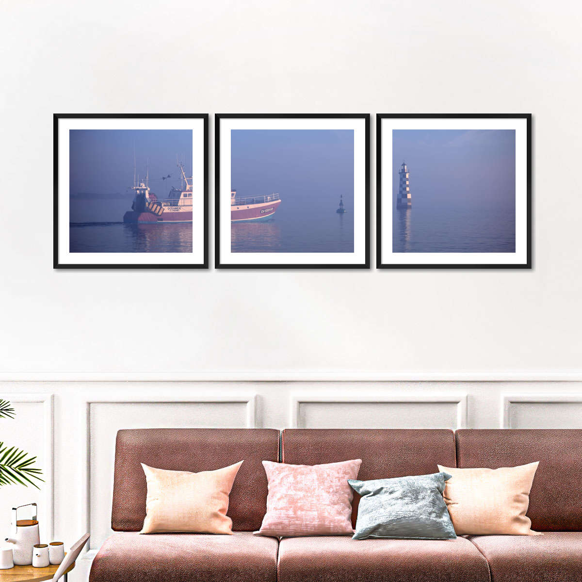 Frendorf | Misty Sunrise und Angelboot in Loctudy Wandkunst