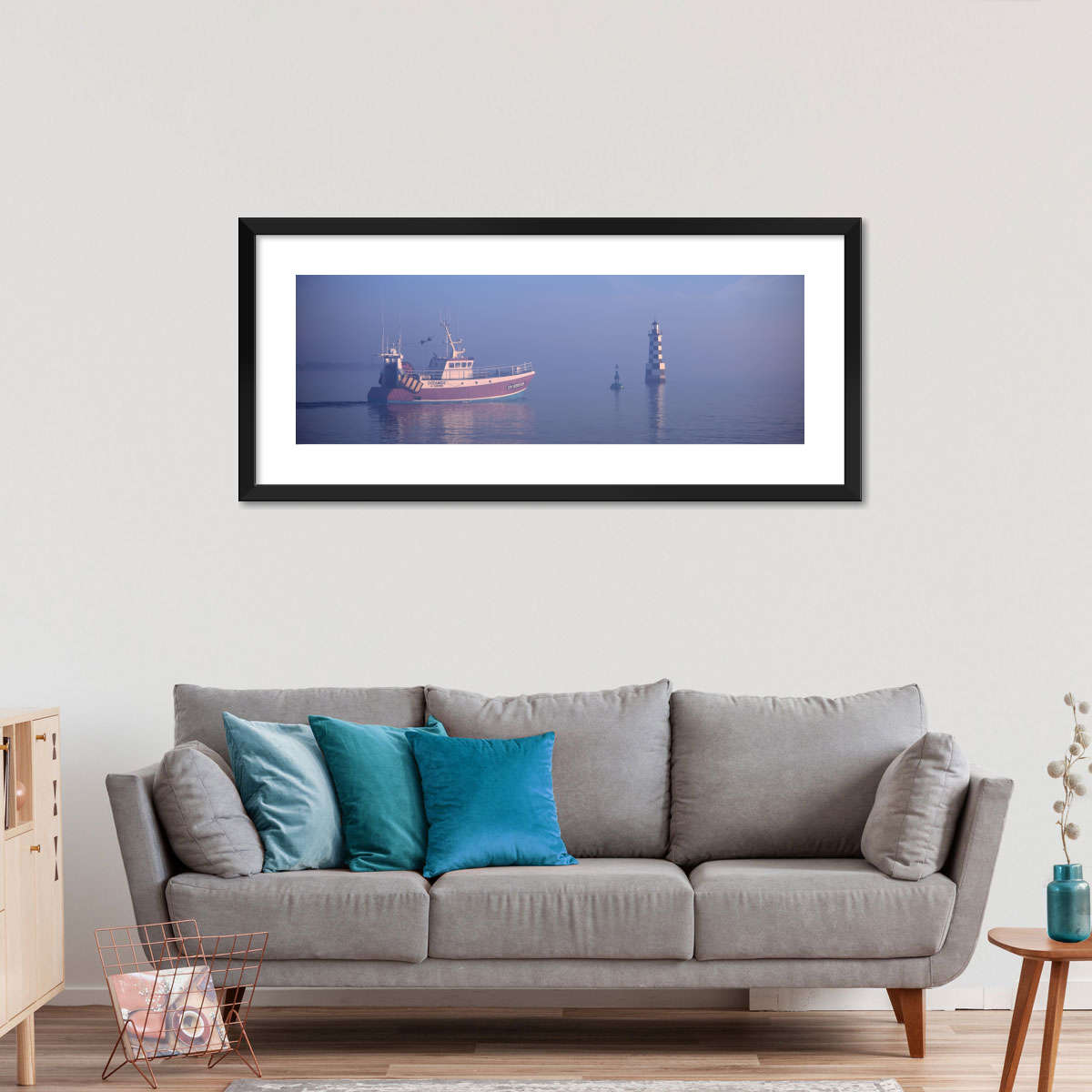 Frendorf | Misty Sunrise und Angelboot in Loctudy Wandkunst