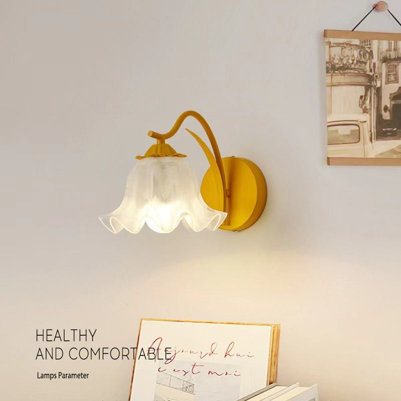 Frendorf | AuroraPetal Französische Retro Wandlampe | Blumen-Design | Romantische Beleuchtung für Garten & Terrasse