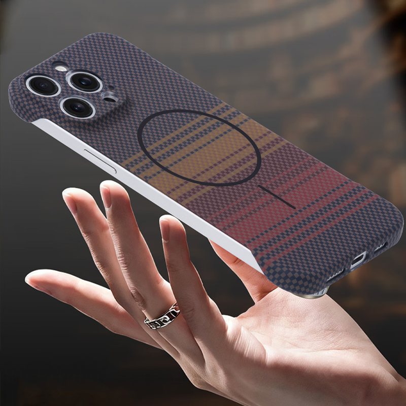 Frendorf | Fiberon Carbon Fiber Handyhülle – Dünn Rahmellos & MagSafe Bereit