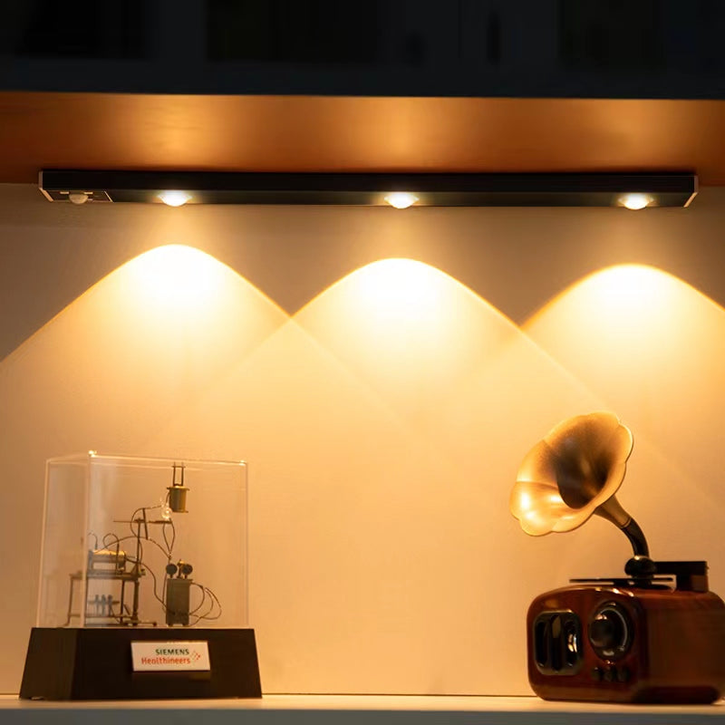 Frendorf | LumiShine Sensor Nachtlicht | Bewegungsmelder | Energiesparend | Kabelloses Design | 1+1 Aktion