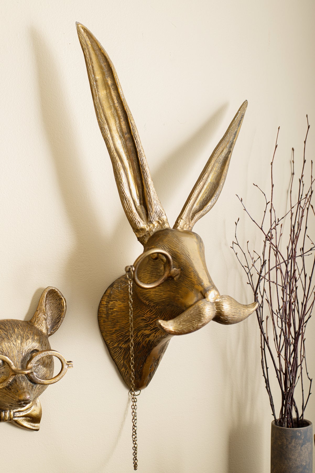 Junge Kaninchen Hase Monokel bronziert Aluminium hängende Wandhalterung