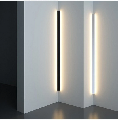 Lineare minimalistische und moderne Wandleuchte