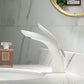 Luxuriöser gebogener Wasserhahn für das Badezimmer
