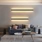 Lineare minimalistische und moderne Wandleuchte