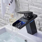 Wasserfallauslauf mit Einhebelmischbatterie für Waschbecken mit LED-Licht